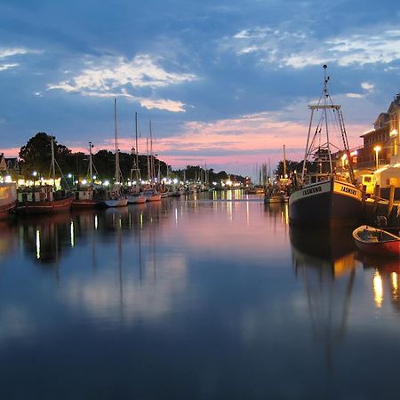 Doppelzimmer Brunch, Direkt Am Alten Strom Rostock Zewnętrze zdjęcie